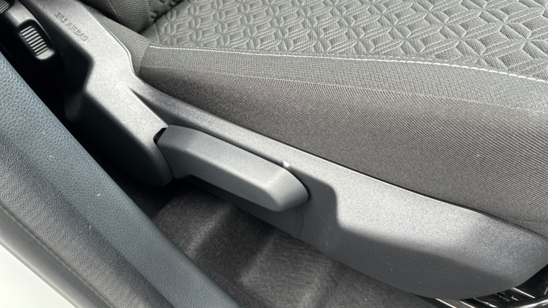 Toyota Aygo X 1.0 VVT-i Edge 5dr Petrol Hatchback